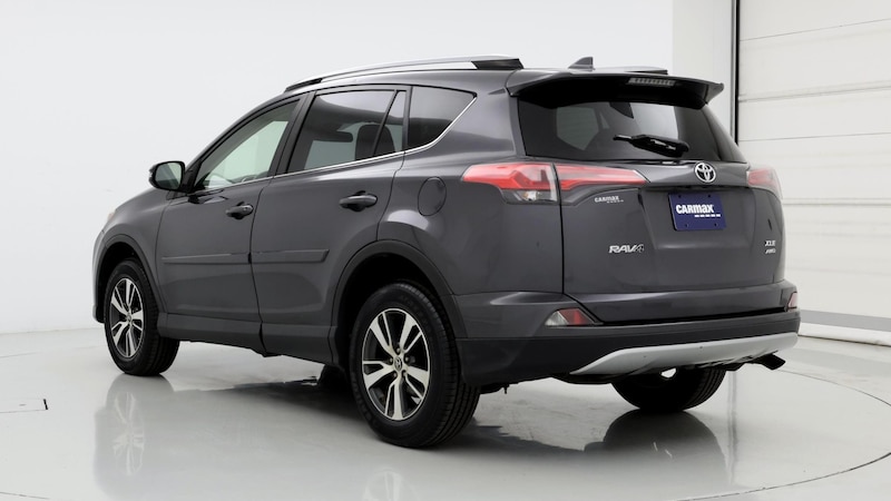 2018 Toyota RAV4 XLE 2