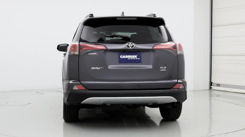 2018 Toyota RAV4 XLE 6