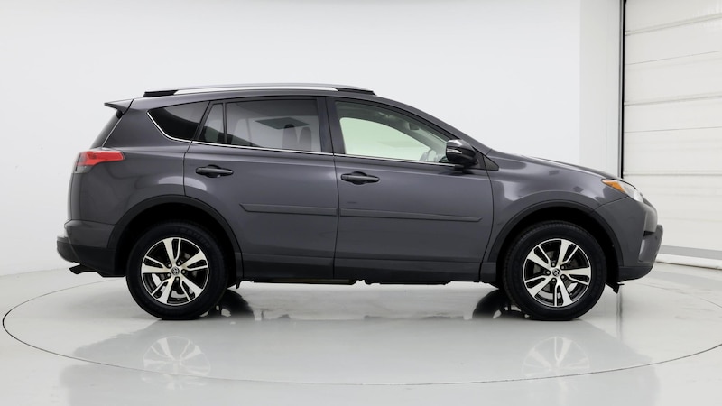 2018 Toyota RAV4 XLE 7