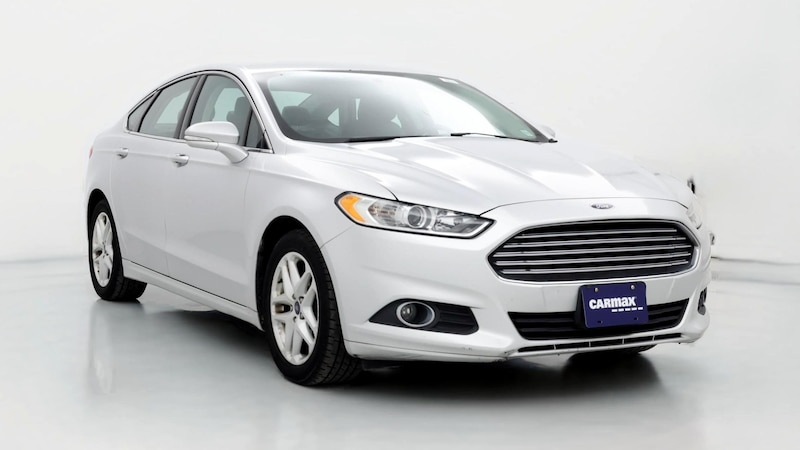 2014 Ford Fusion SE Hero Image