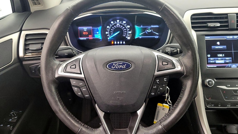 2014 Ford Fusion SE 10