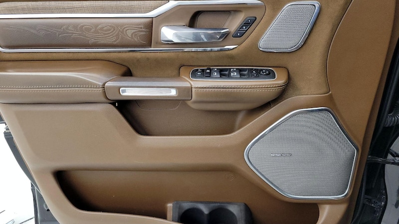2022 RAM 1500 Longhorn 12