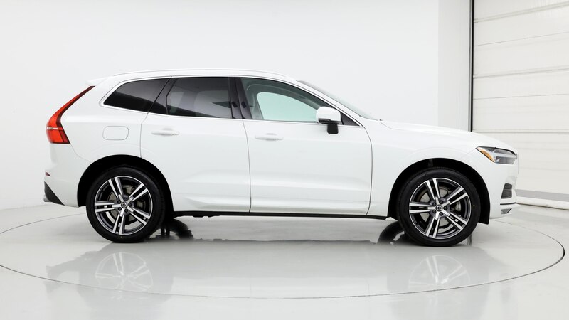 2021 Volvo XC60 T6 Momentum 7