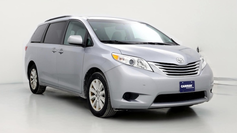 2015 Toyota Sienna LE Hero Image