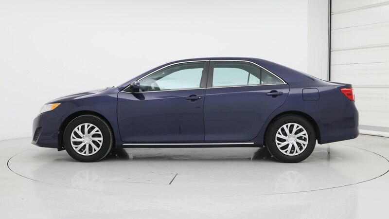 2014 Toyota Camry LE 3