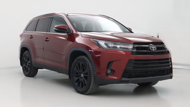 2019 Toyota Highlander SE Hero Image