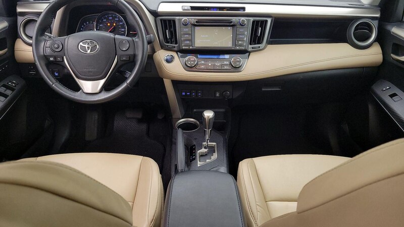 2015 Toyota RAV4 Limited 9