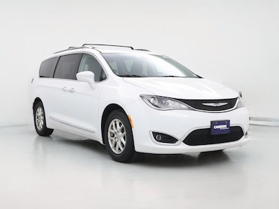 2020 Chrysler Pacifica Touring L -
                Saint James, NY