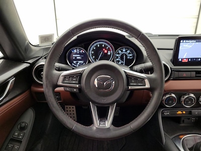 Steering Wheel & Instrument Cluster (On)