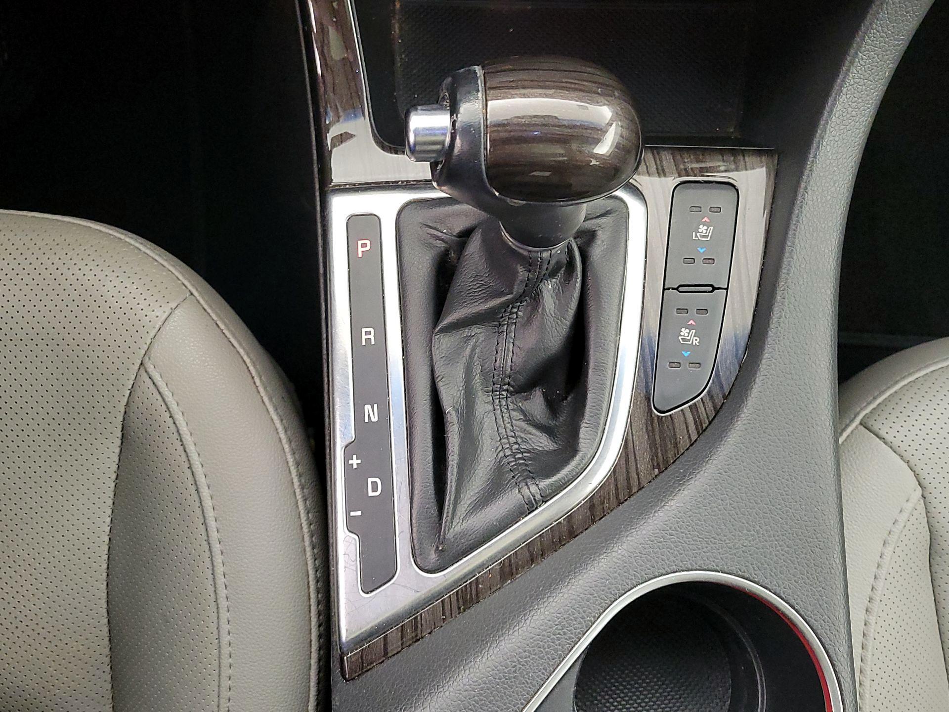 Thumbnail: 2014 Kia Optima - 17