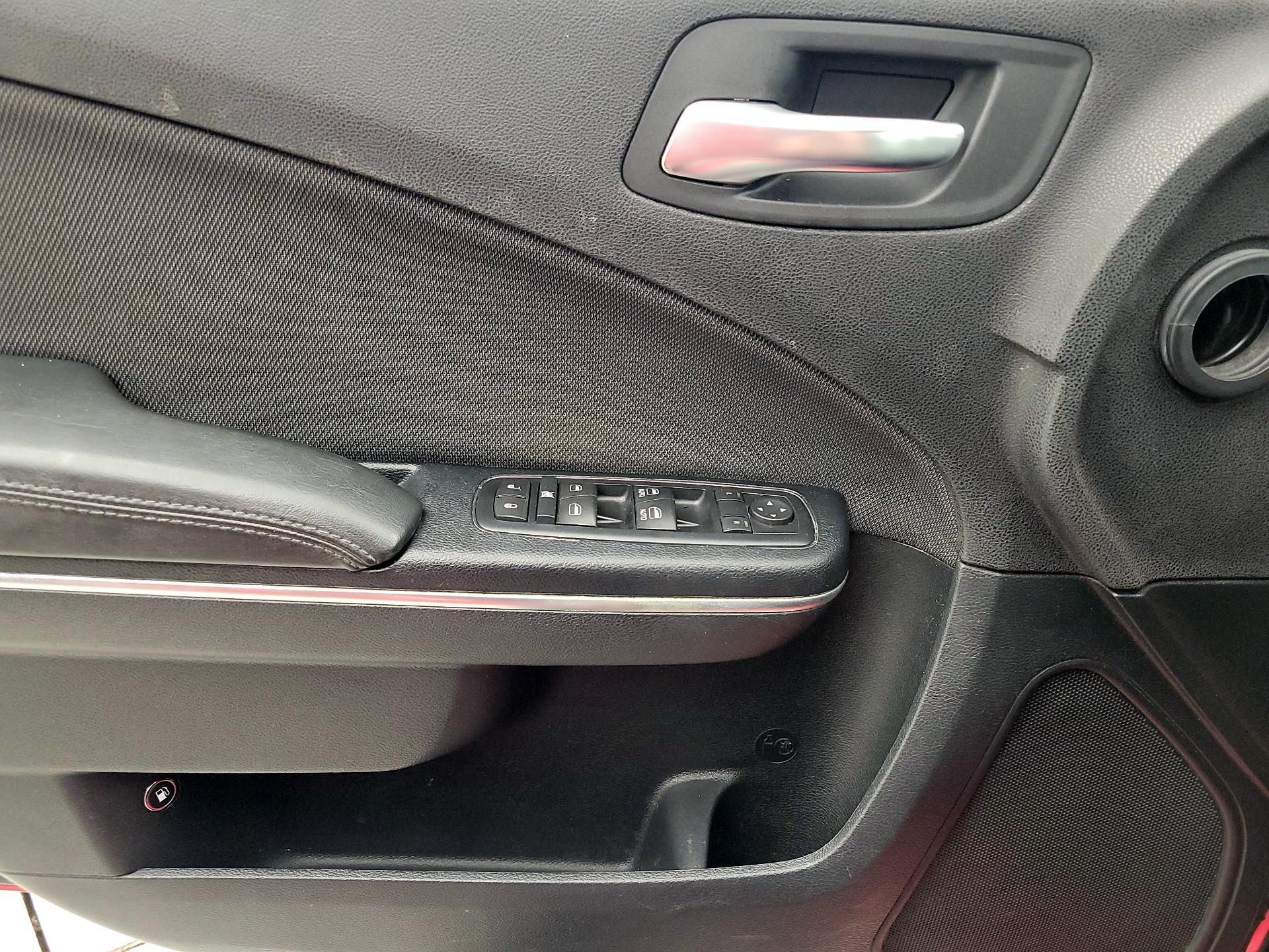Thumbnail: 2015 Dodge Charger - 12