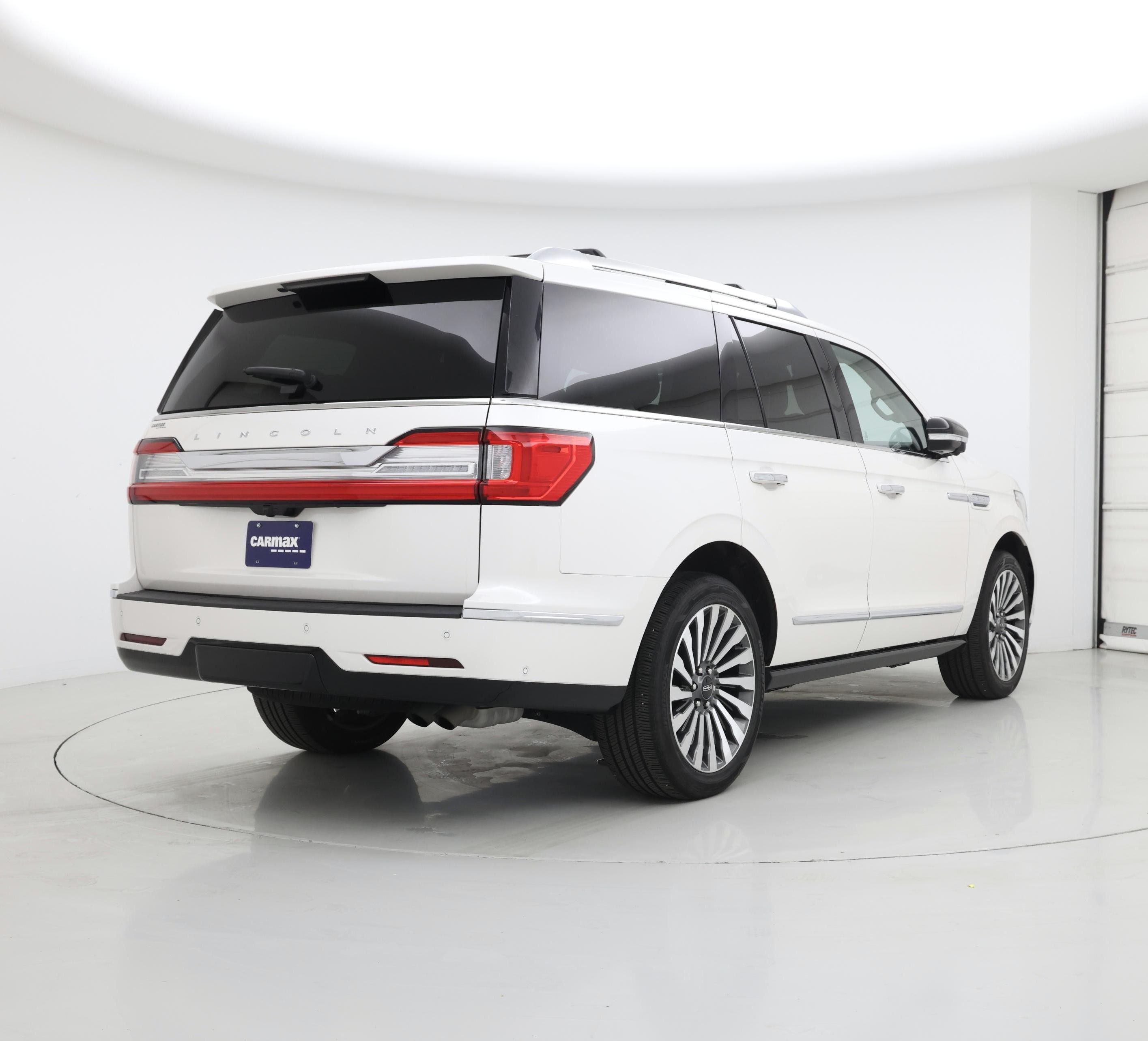 Thumbnail: 2019 Lincoln Navigator - 8