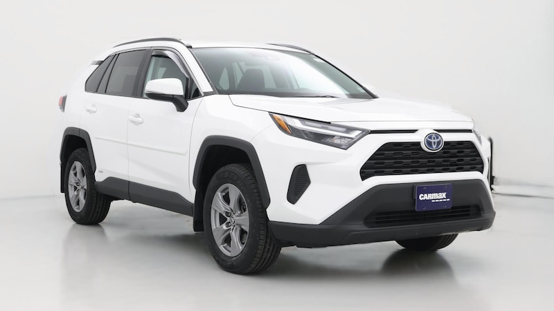 2022 Toyota RAV4 XLE Hero Image