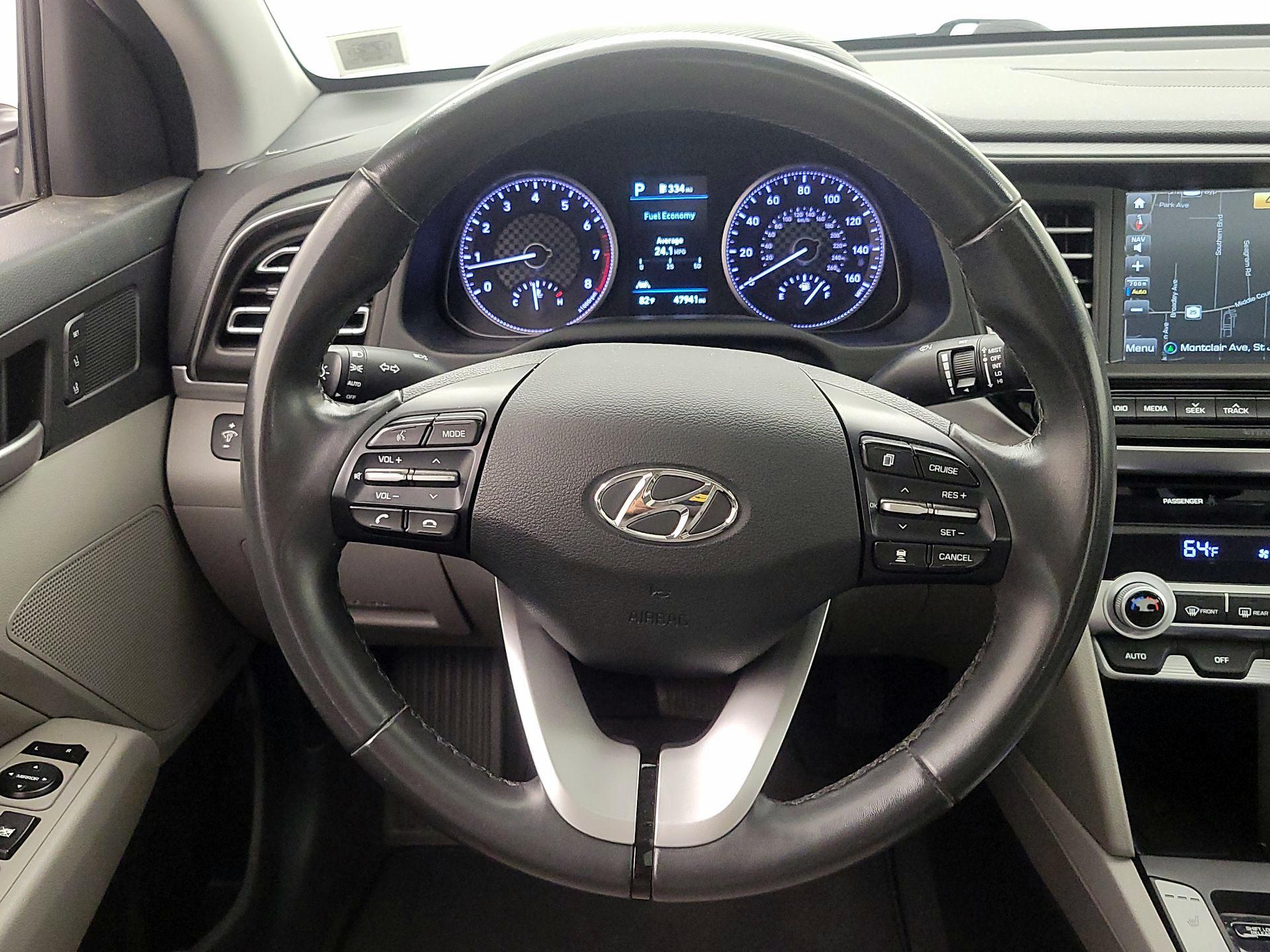 Thumbnail: 2020 Hyundai Elantra - 10