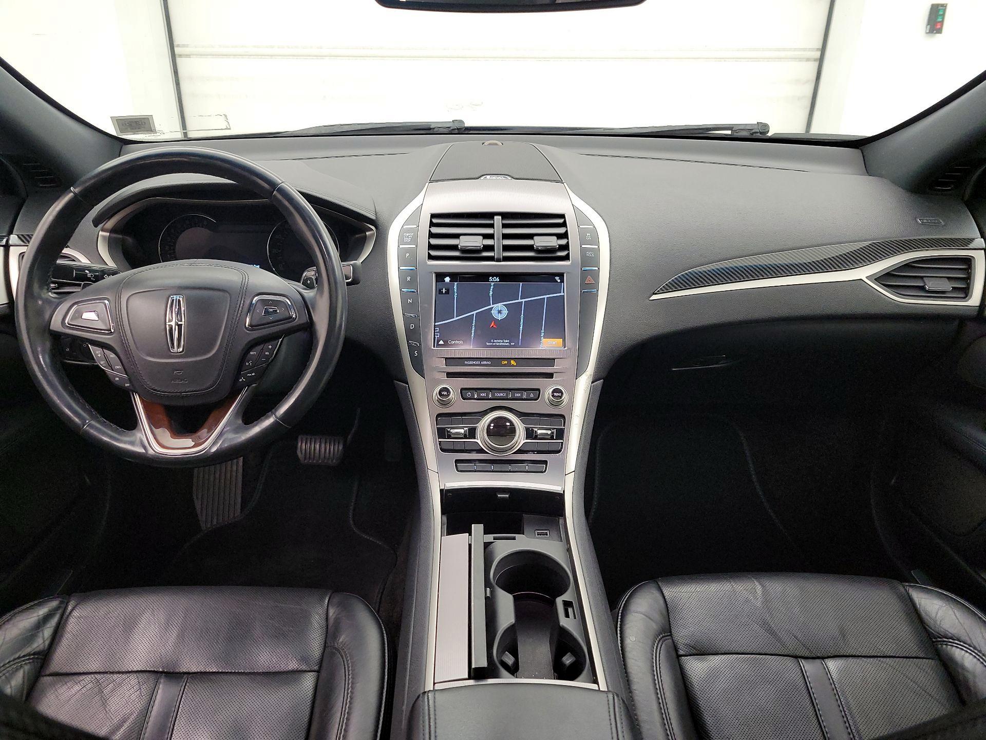 Thumbnail: 2017 Lincoln MKZ - 9