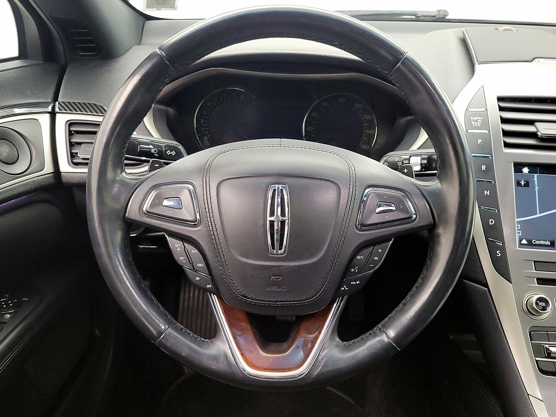 Thumbnail: 2017 Lincoln MKZ - 10