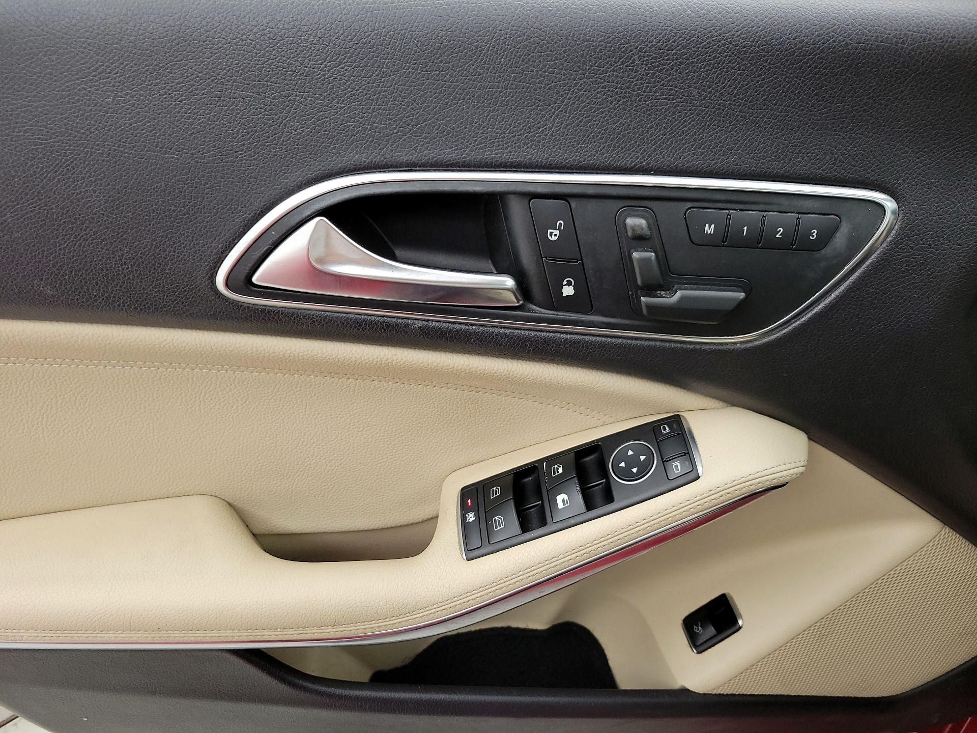 Thumbnail: 2014 Mercedes-Benz CLA - 12