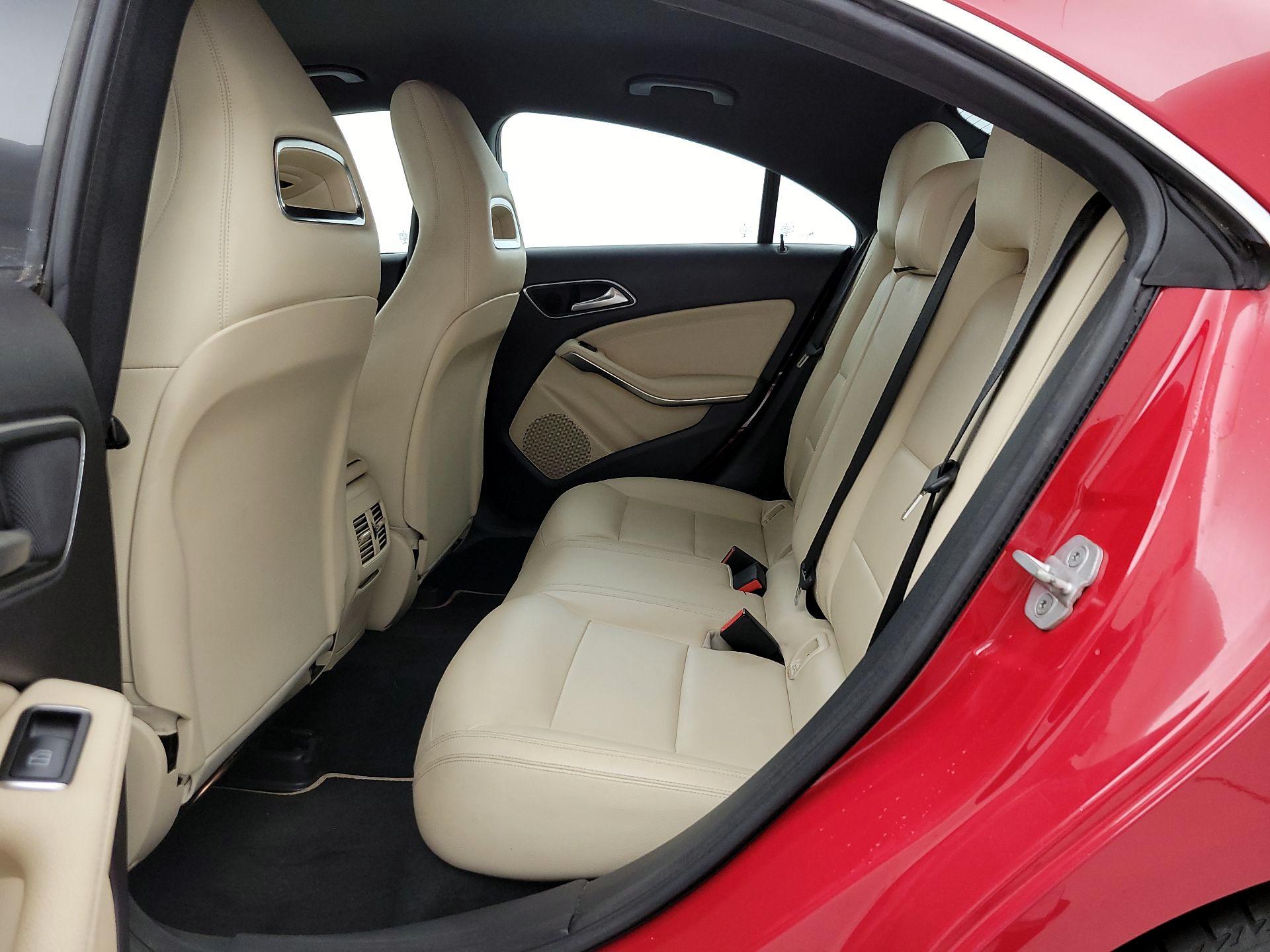 Thumbnail: 2014 Mercedes-Benz CLA - 20