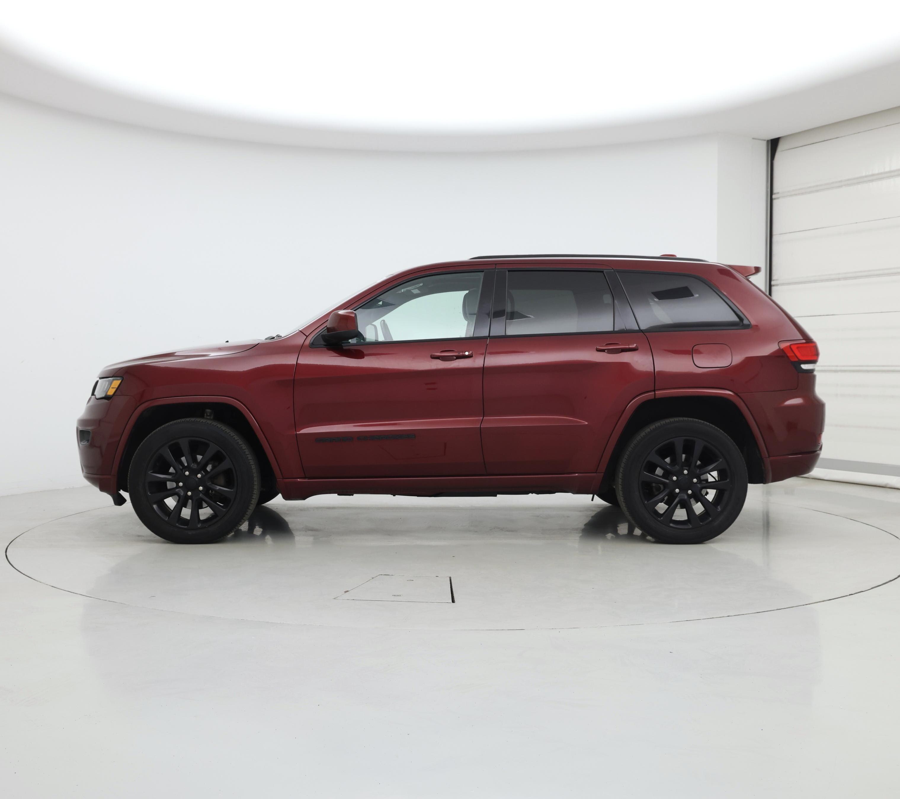 Thumbnail: 2019 Jeep Grand Cherokee - 3
