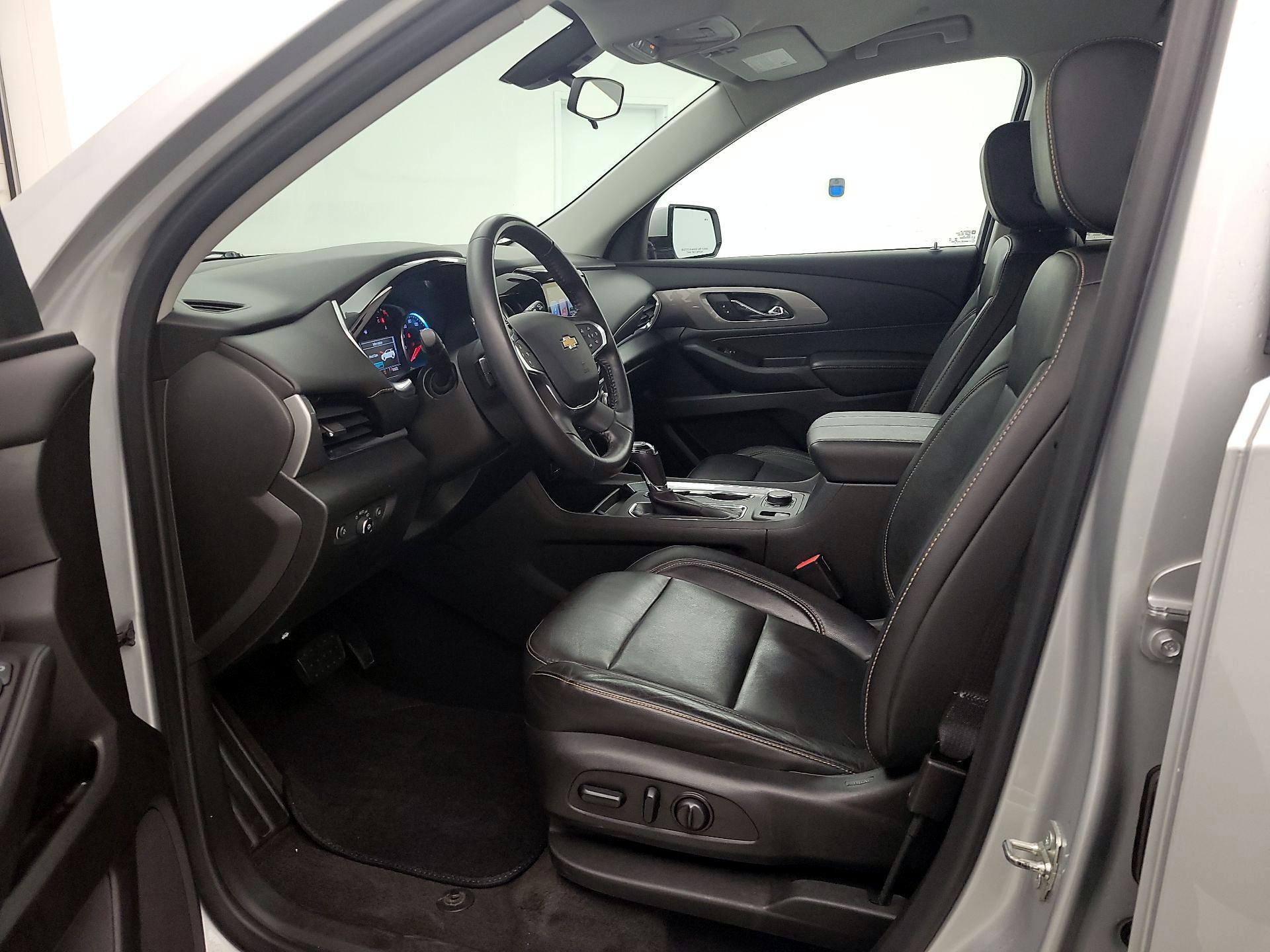 Thumbnail: 2019 Chevrolet Traverse - 11