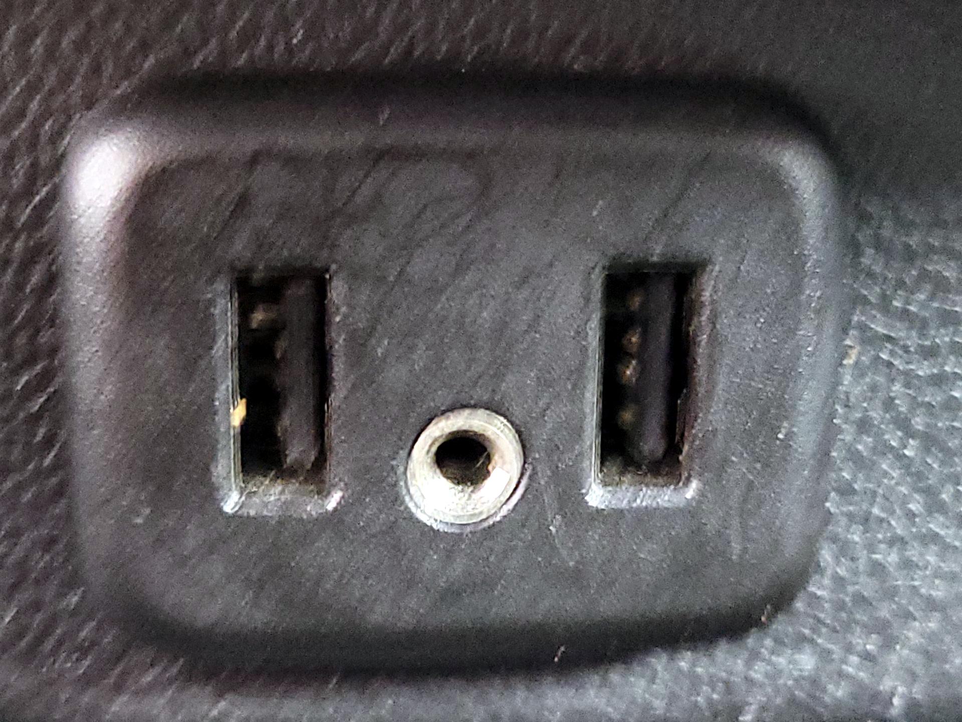 Thumbnail: 2019 Chevrolet Traverse - 18