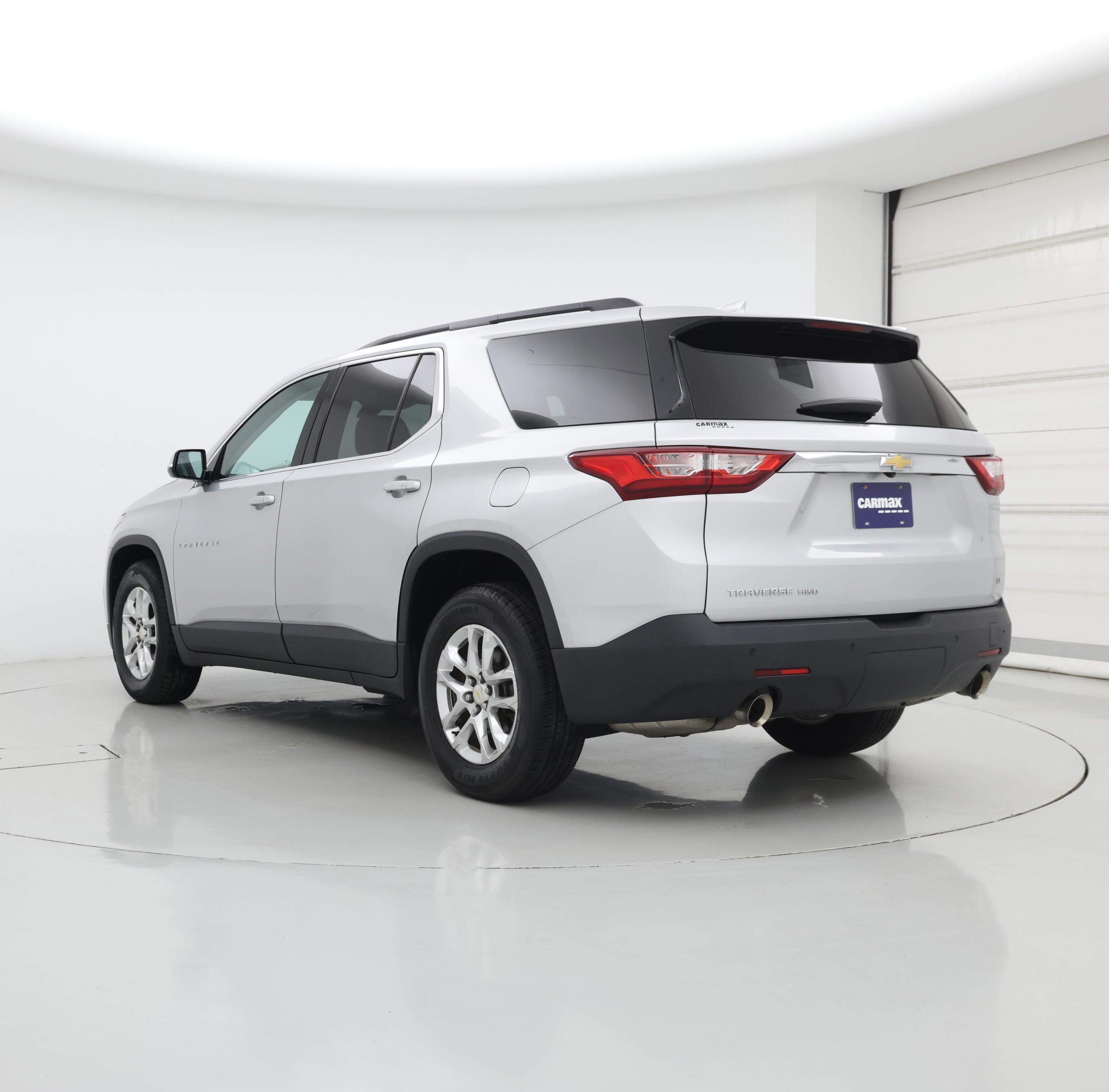 Thumbnail: 2019 Chevrolet Traverse - 2