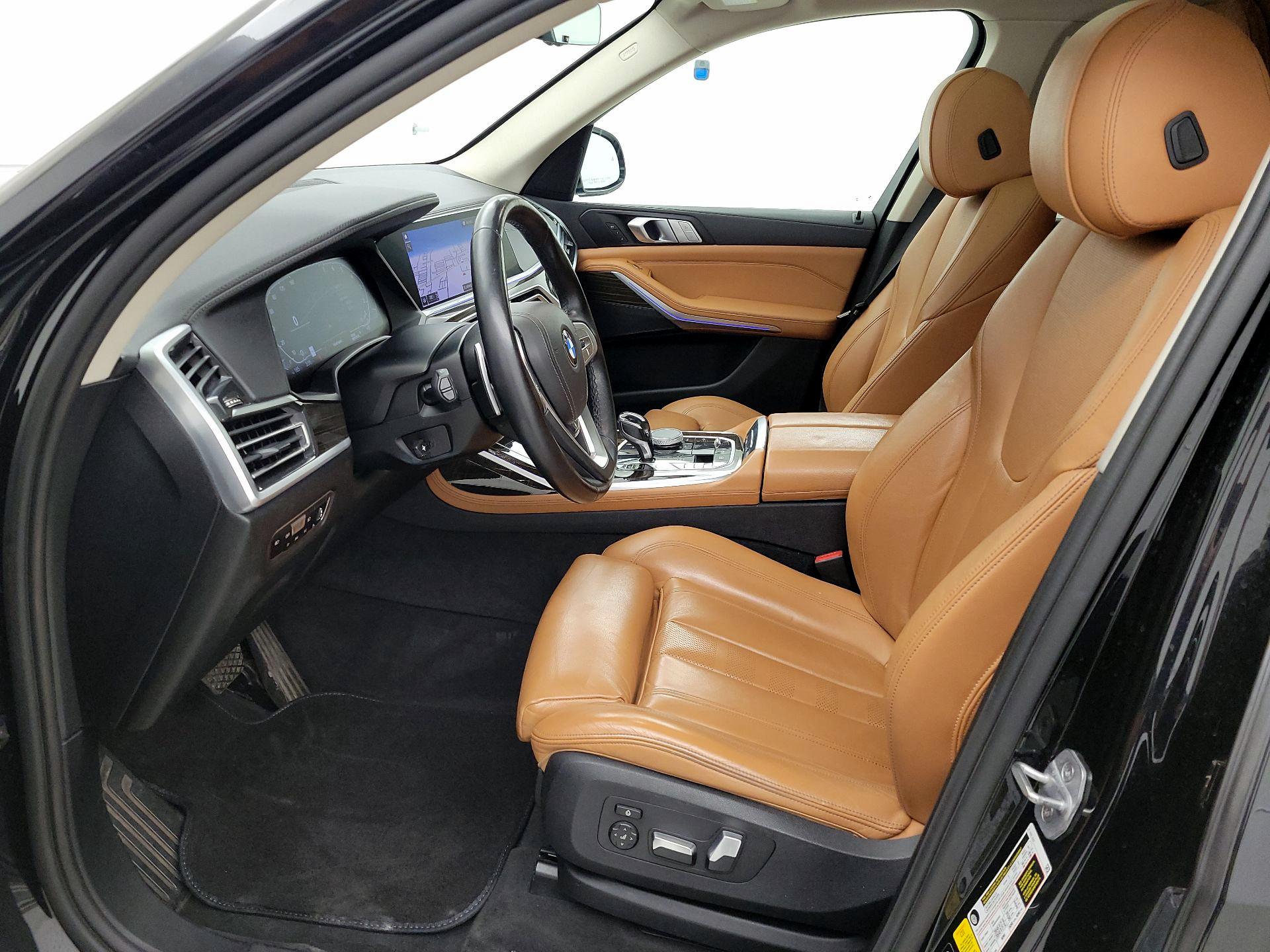 Thumbnail: 2021 BMW X7 - 11