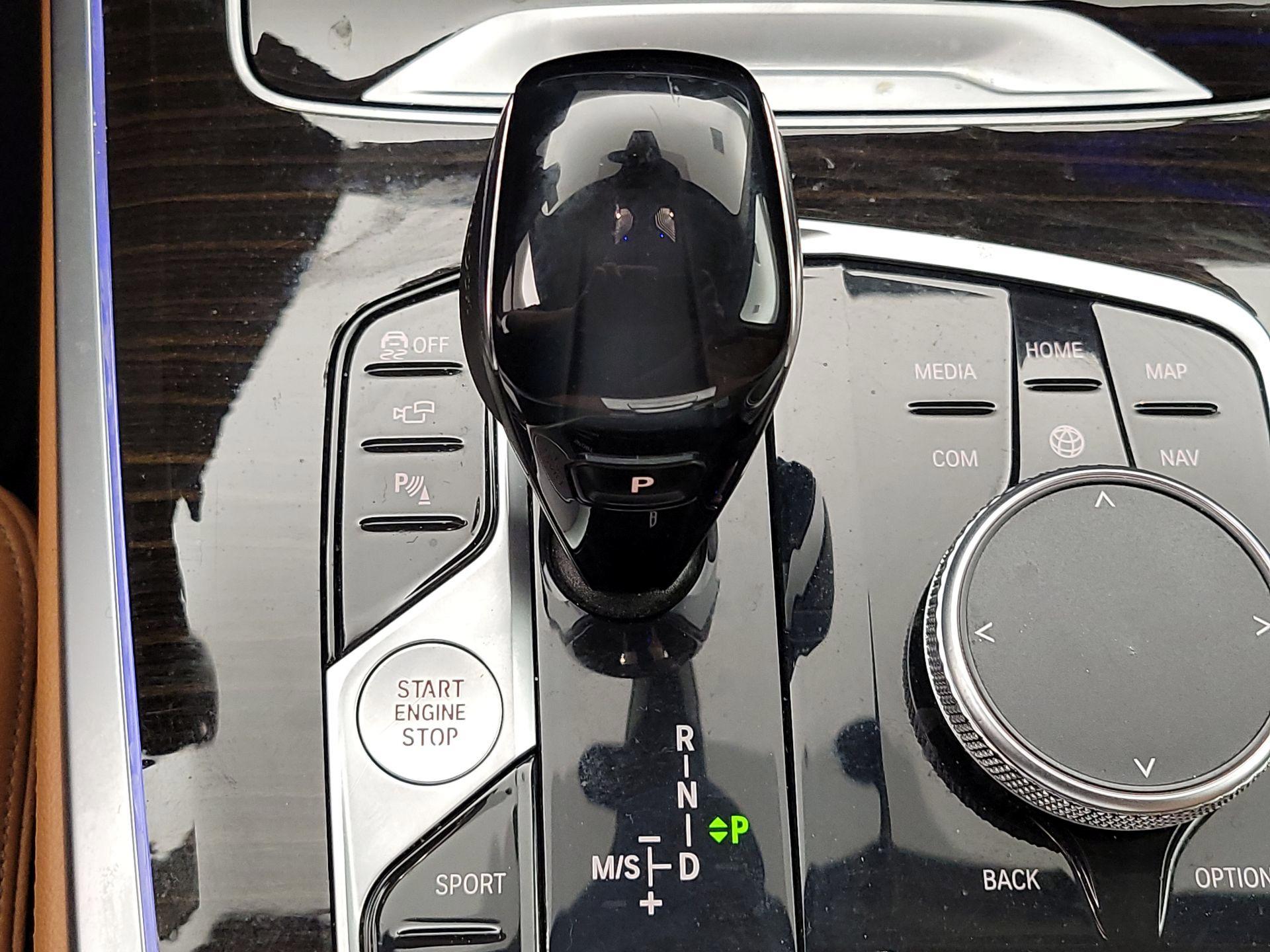 Thumbnail: 2021 BMW X7 - 18