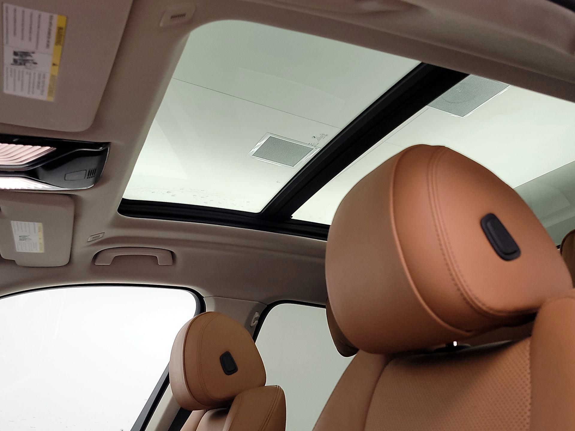 Thumbnail: 2021 BMW X7 - 20