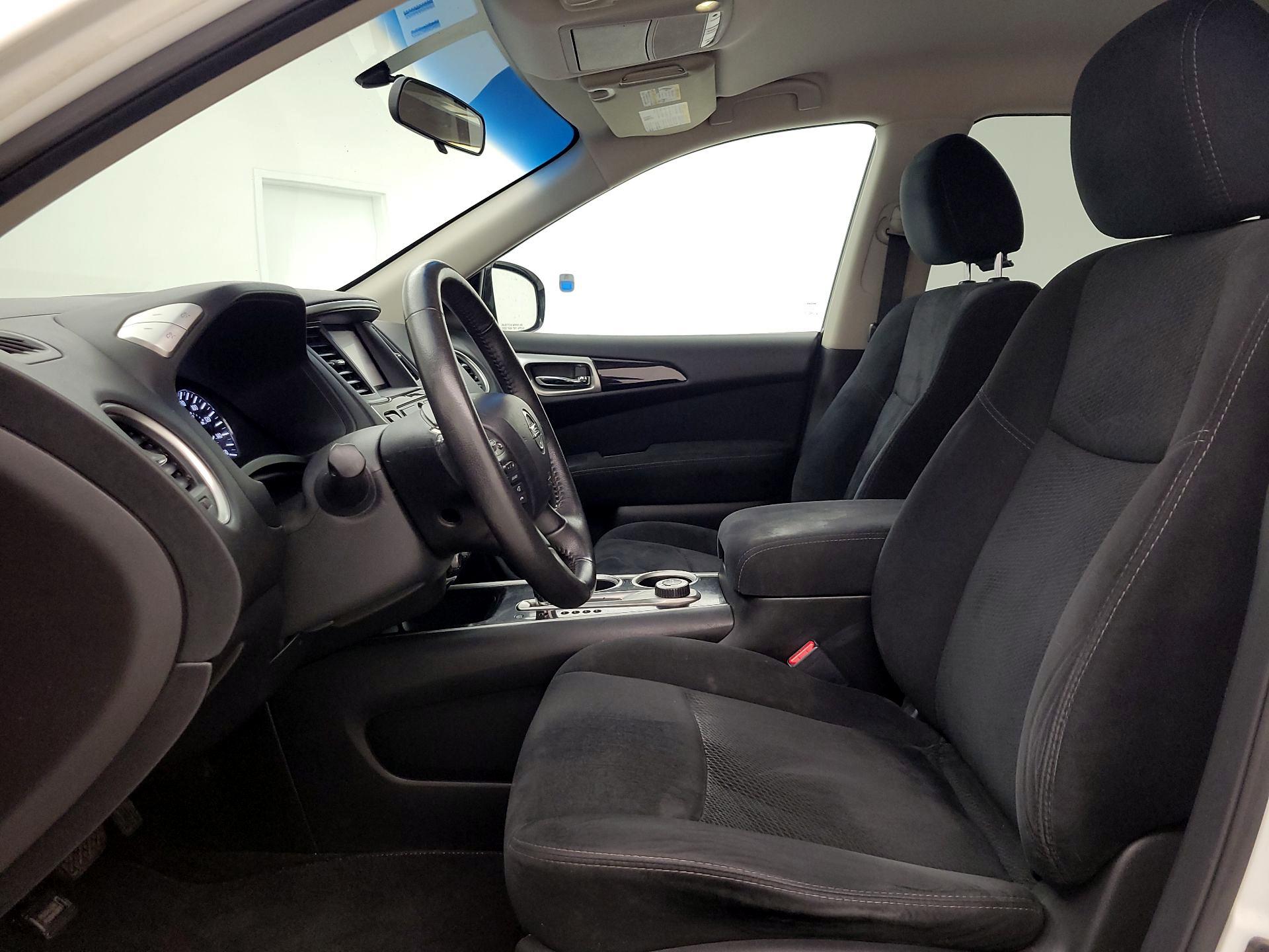 Thumbnail: 2014 Nissan Pathfinder - 11