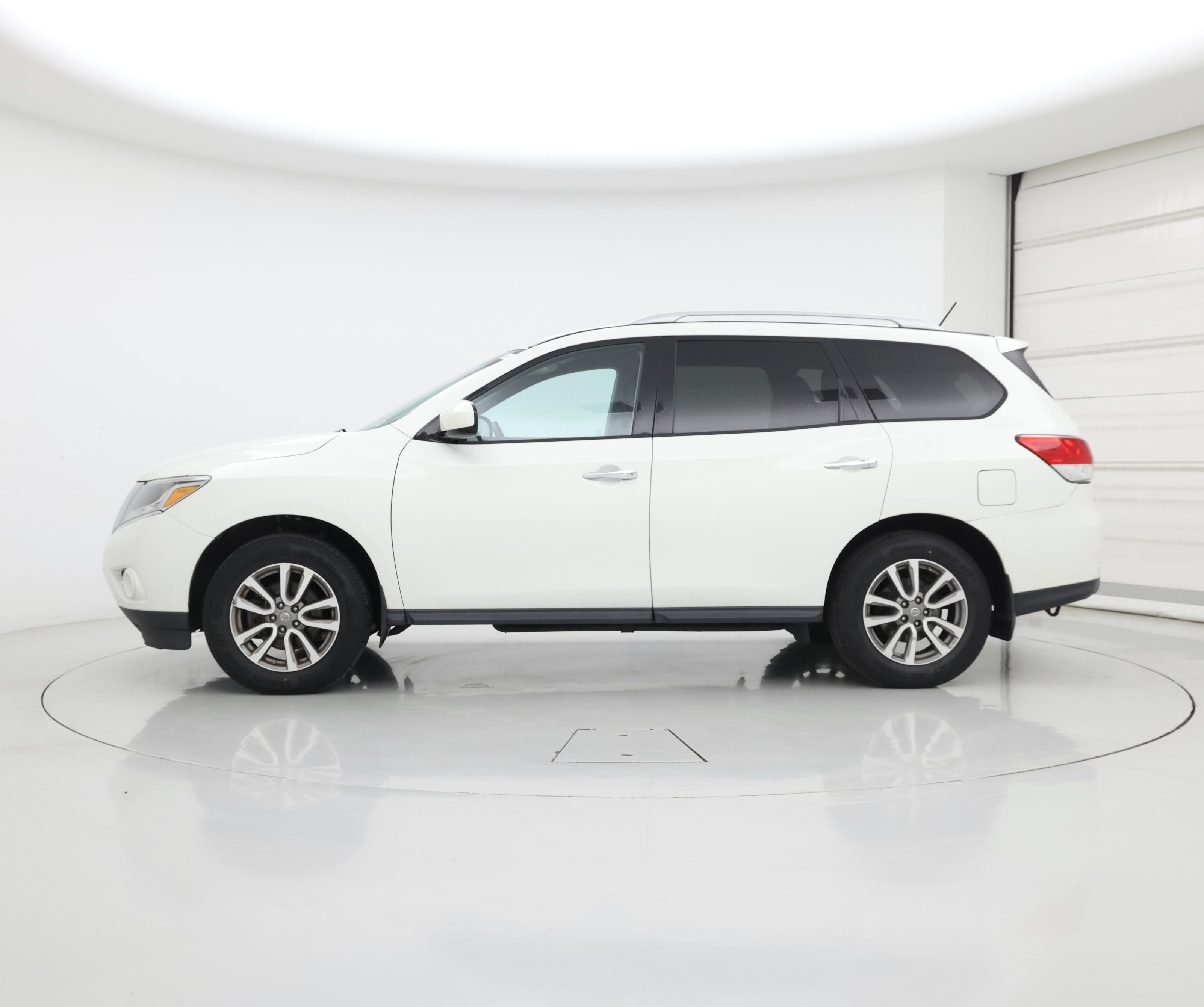 Thumbnail: 2014 Nissan Pathfinder - 3