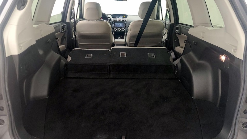 2016 Subaru Forester Limited 22
