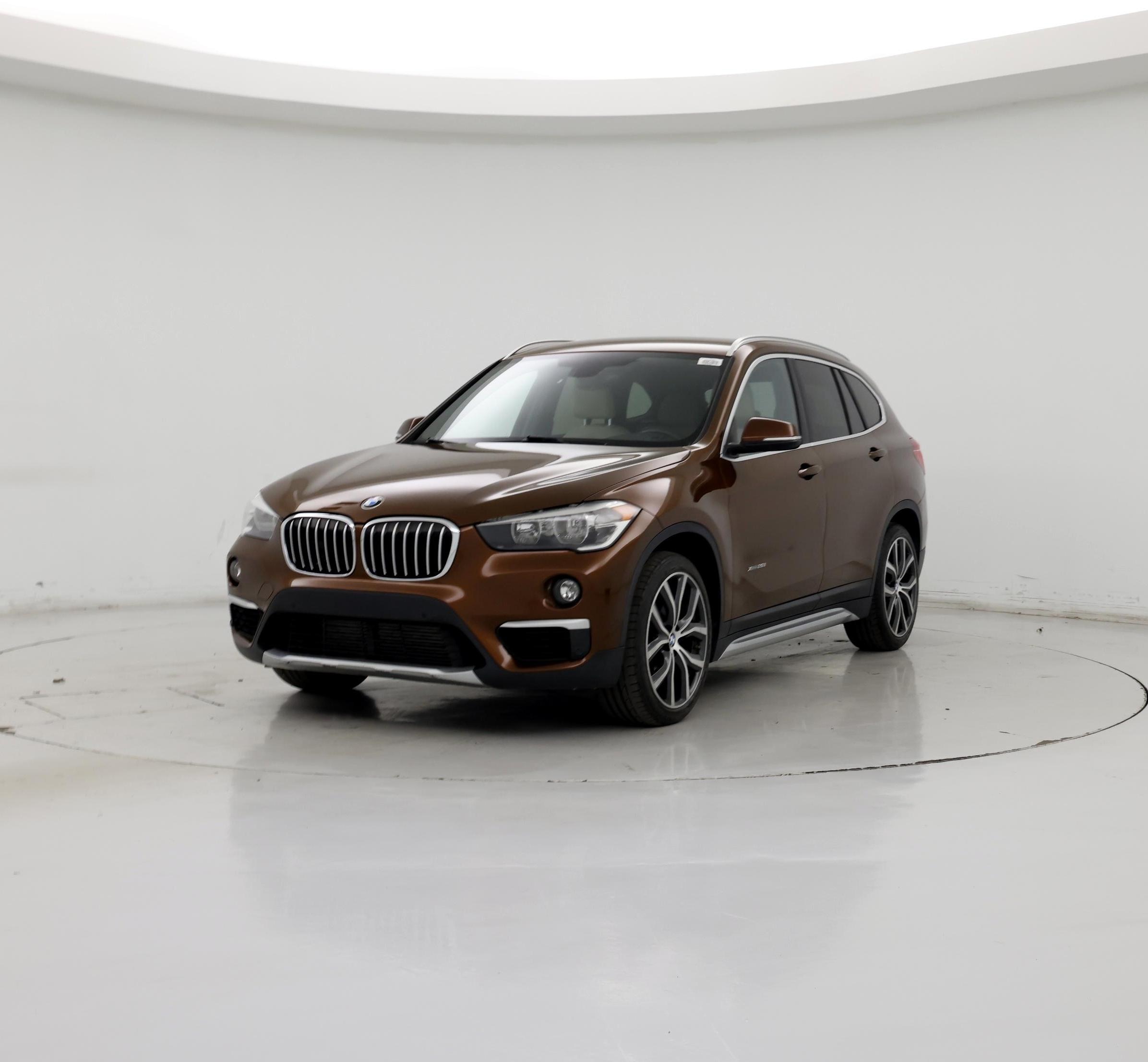 Thumbnail: 2016 BMW X1 - 4