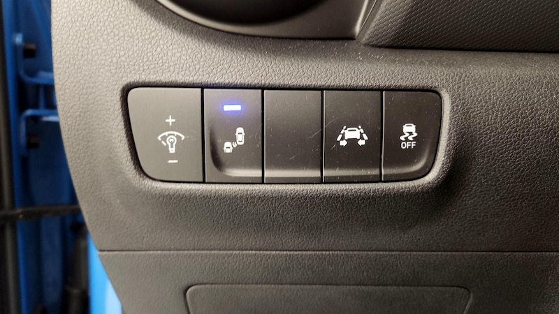2020 Hyundai Kona Limited 13