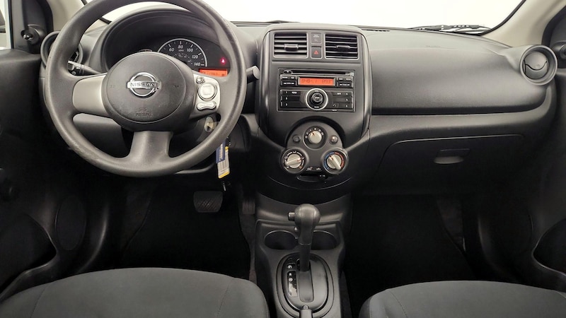 2014 Nissan Versa S Plus 9