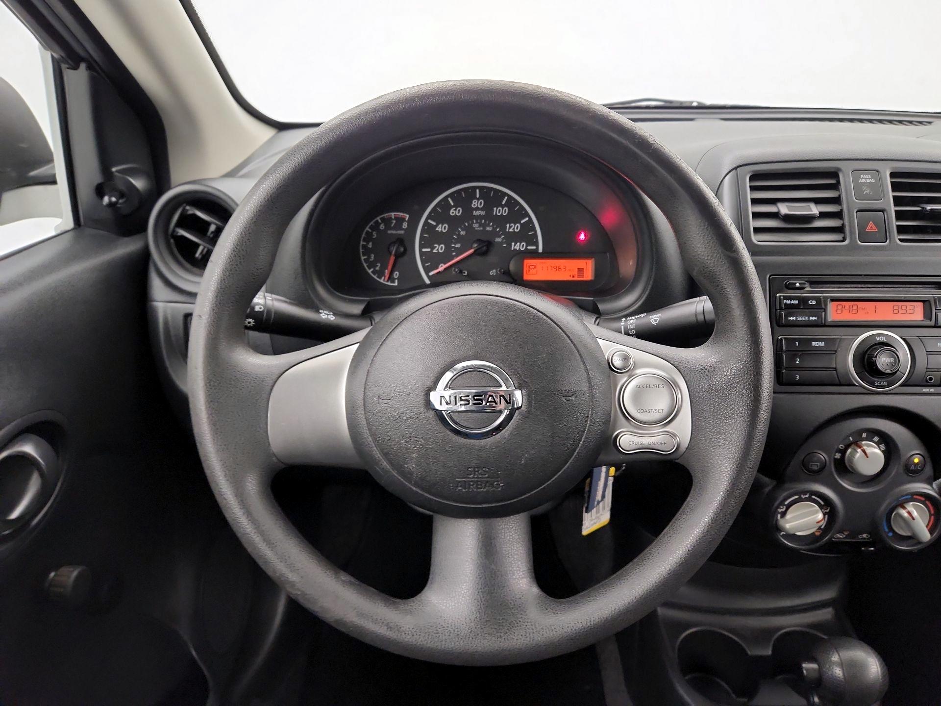 Thumbnail: 2014 Nissan Versa - 10