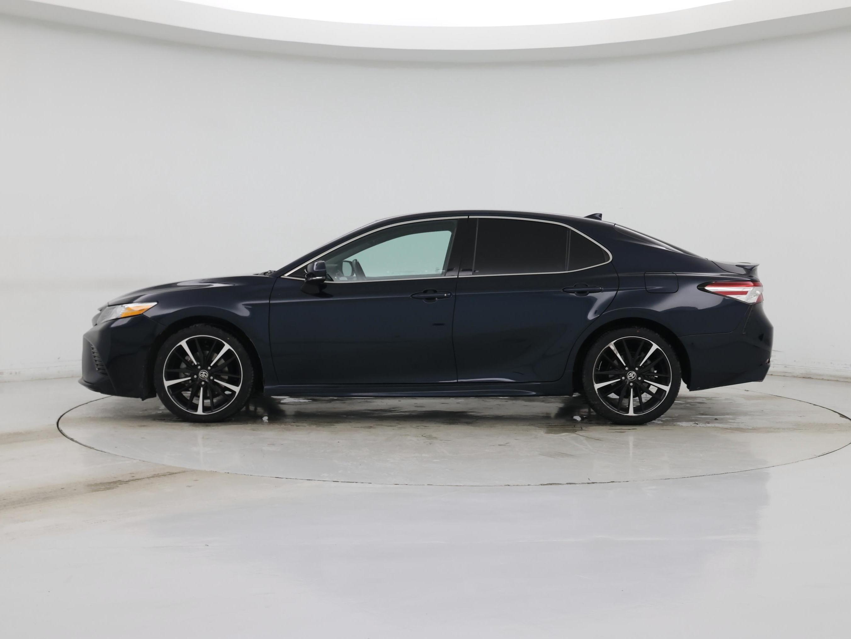 Thumbnail: 2020 Toyota Camry - 3