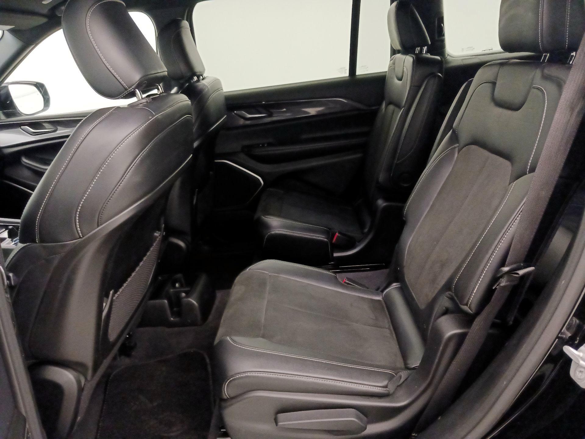 Thumbnail: 2021 Jeep Grand Cherokee L - 19