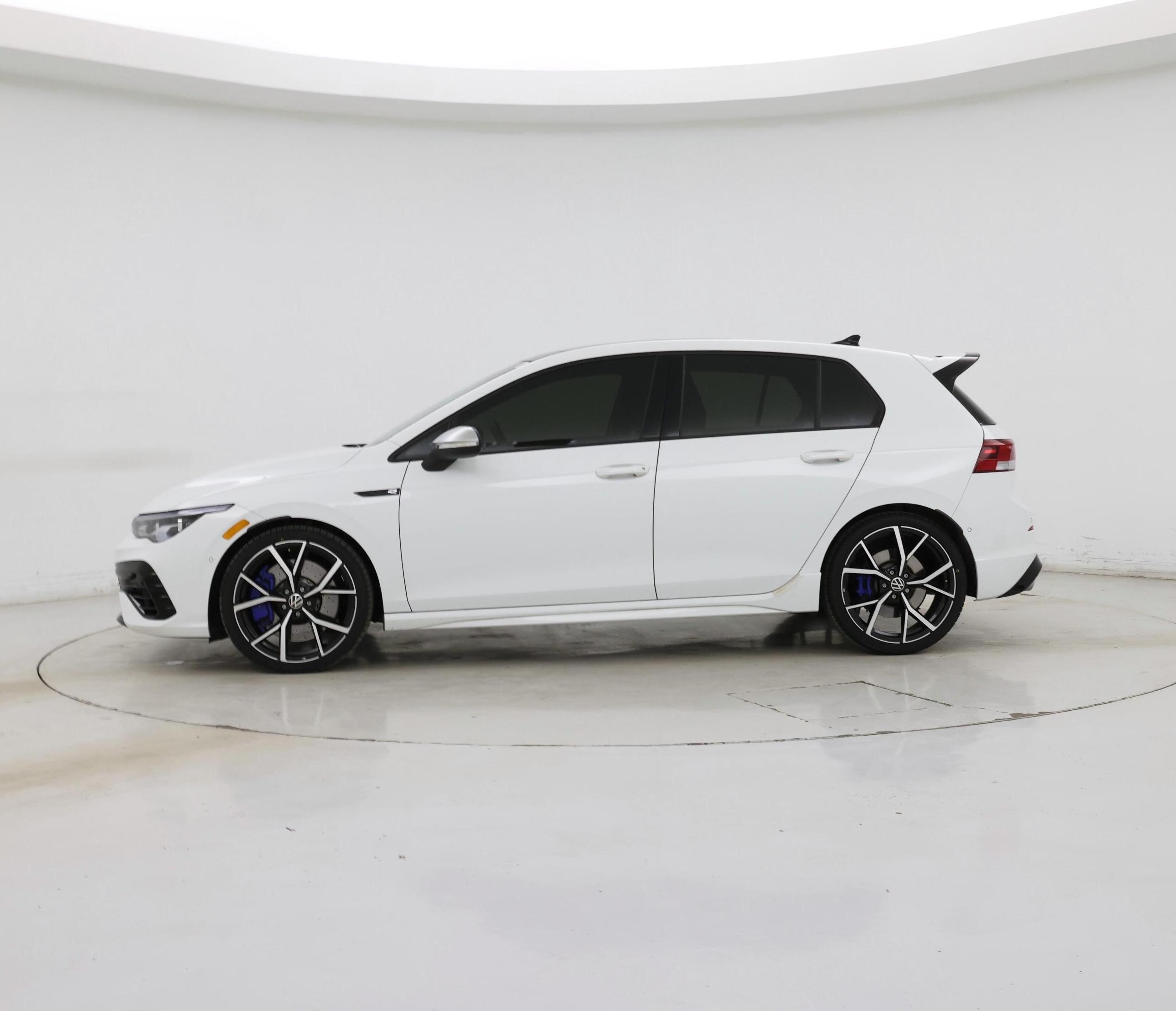 Thumbnail: 2023 Volkswagen Golf - 3