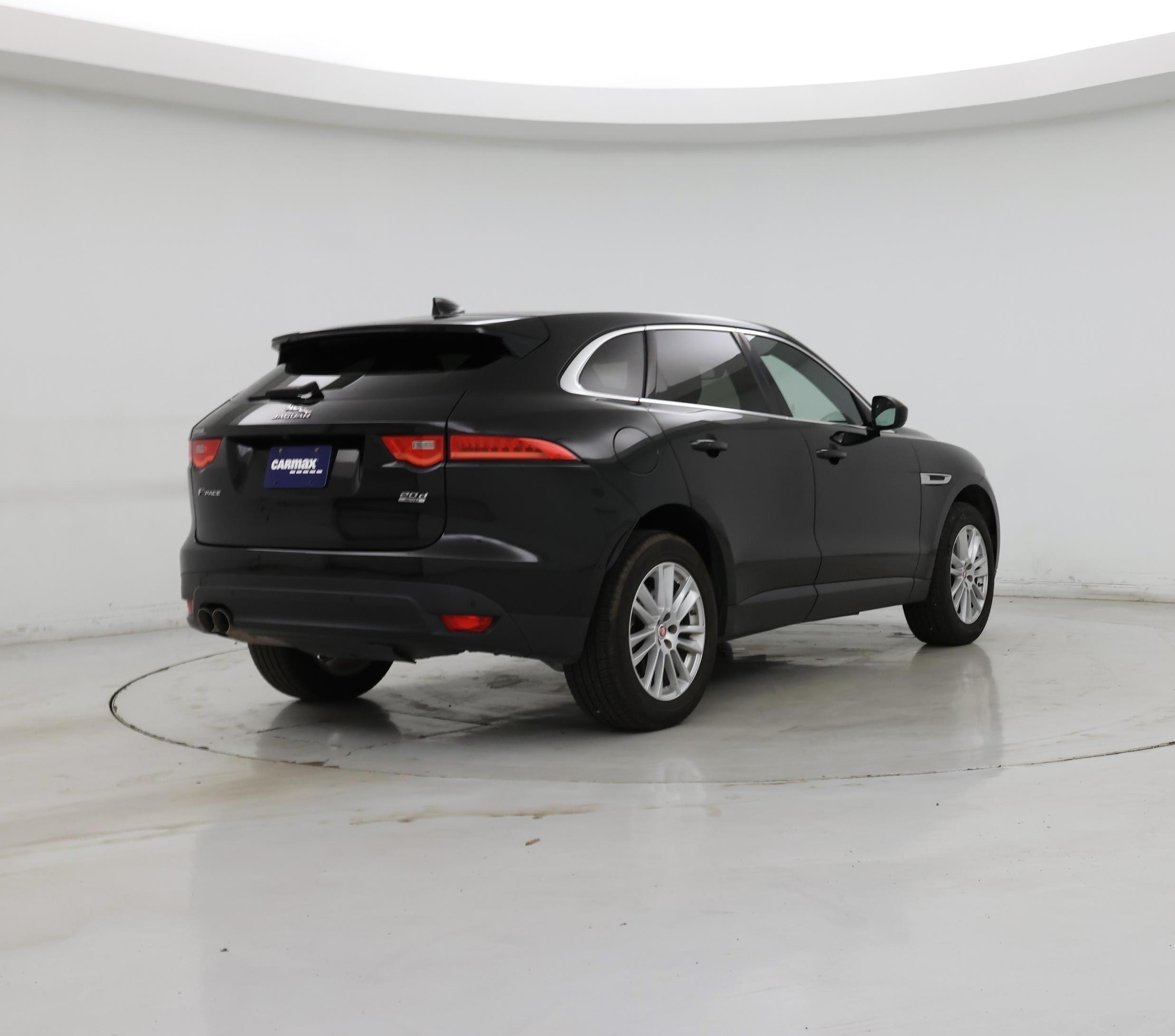 Thumbnail: 2018 Jaguar F-Pace - 8