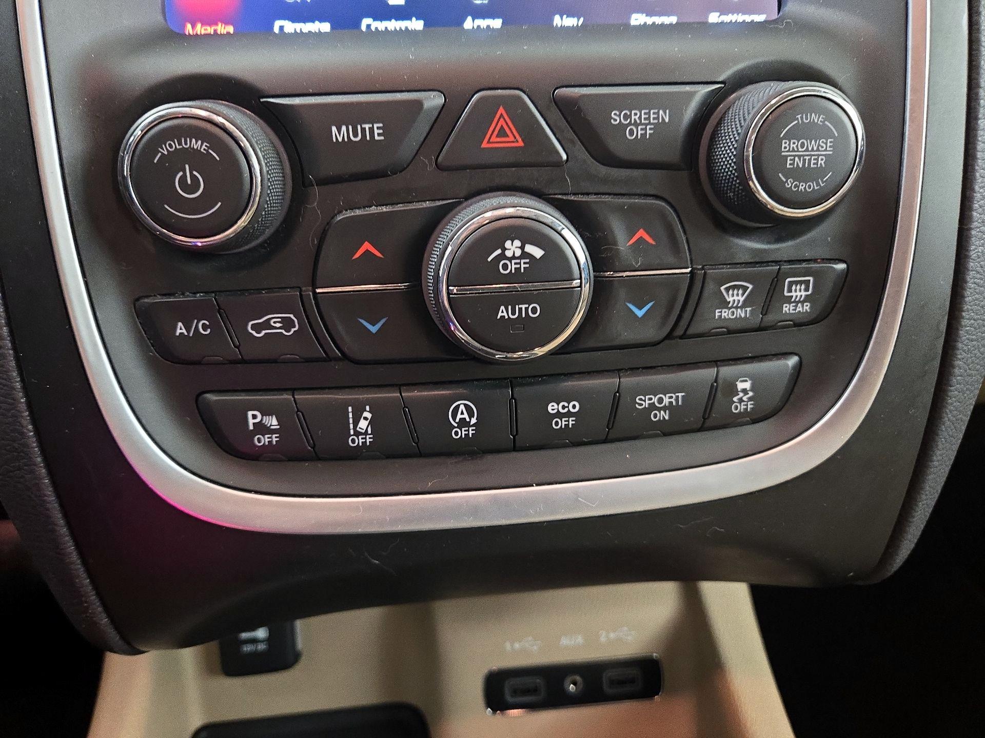 Thumbnail: 2020 Dodge Durango - 17