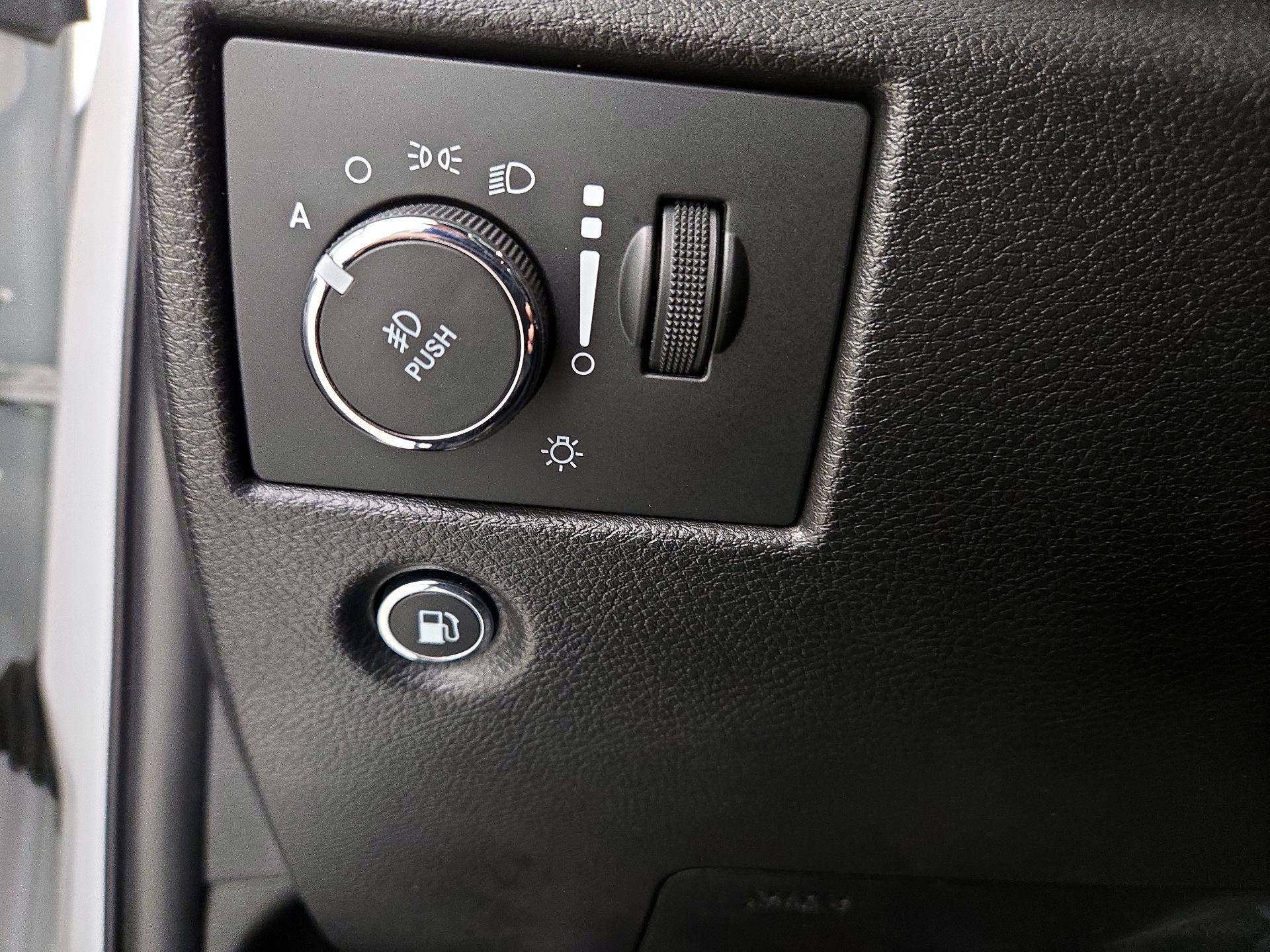 Thumbnail: 2021 Jeep Grand Cherokee - 13