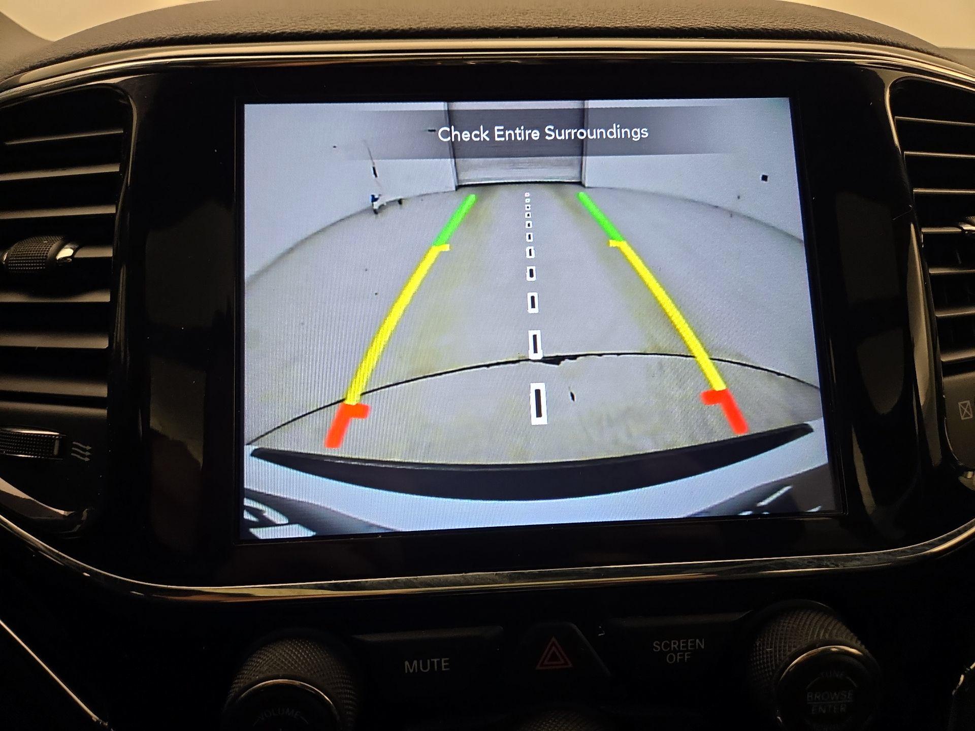 Thumbnail: 2021 Jeep Grand Cherokee - 14