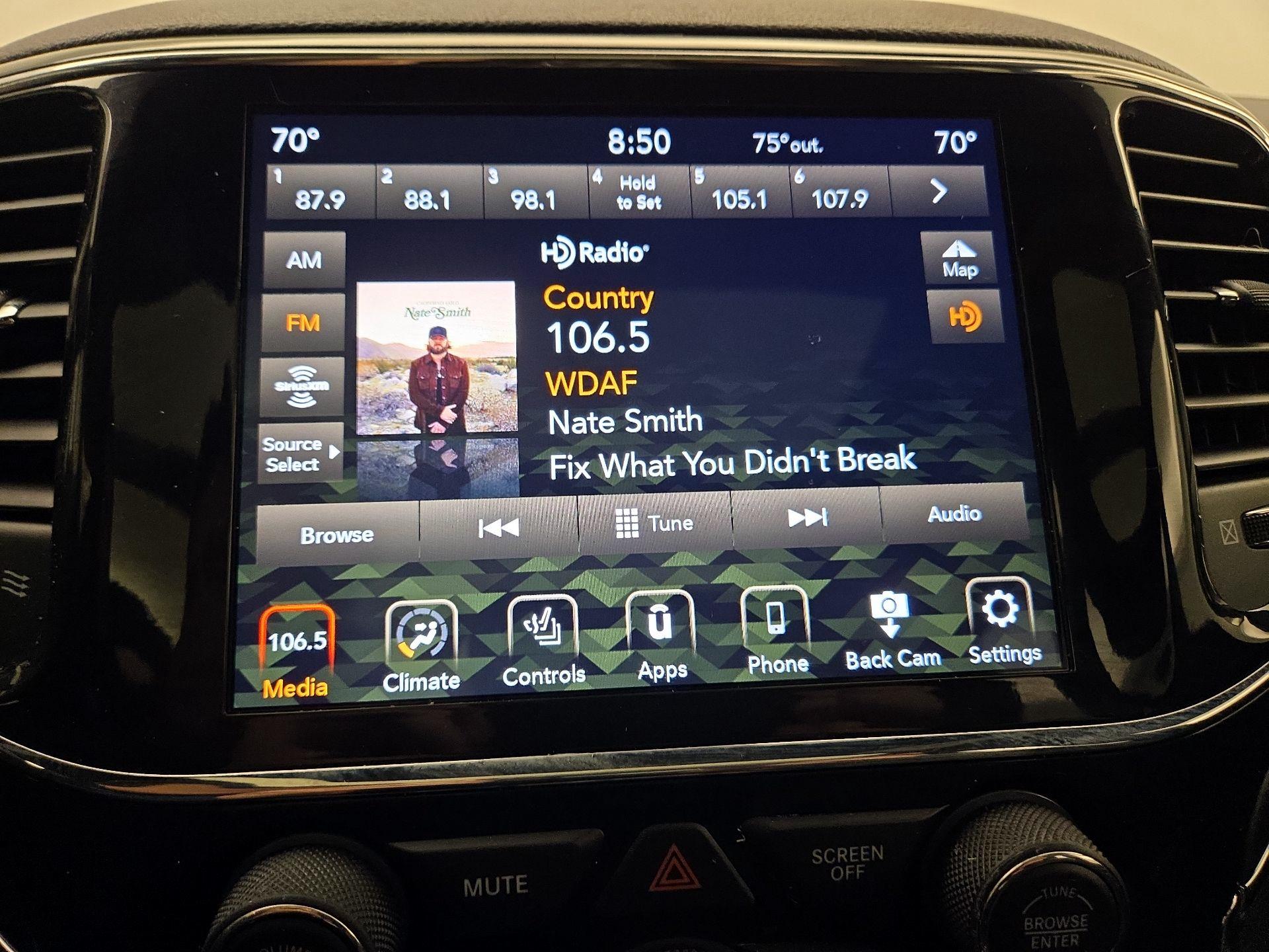 Thumbnail: 2021 Jeep Grand Cherokee - 15