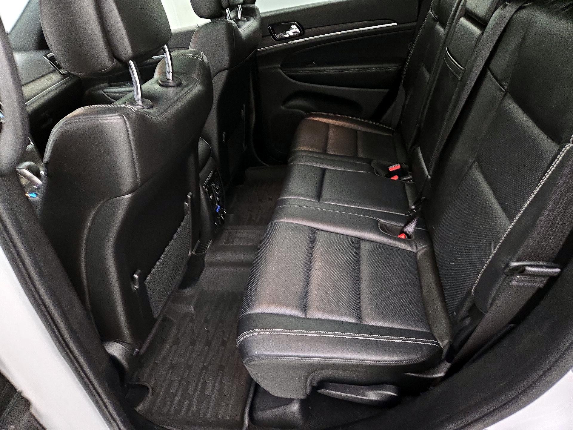 Thumbnail: 2021 Jeep Grand Cherokee - 20