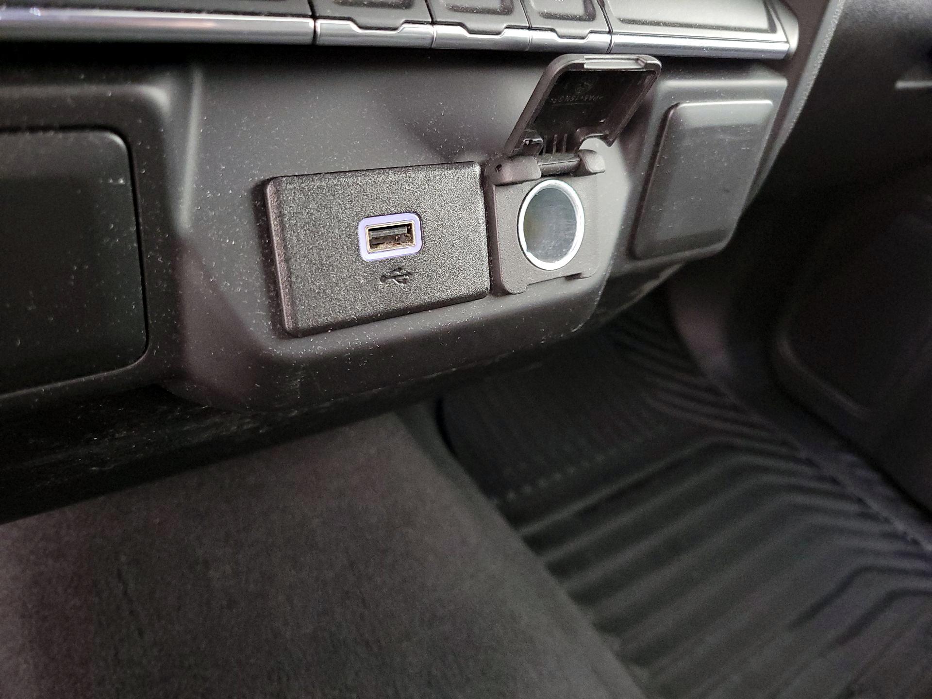 Thumbnail: 2019 Chevrolet Silverado 1500 - 18