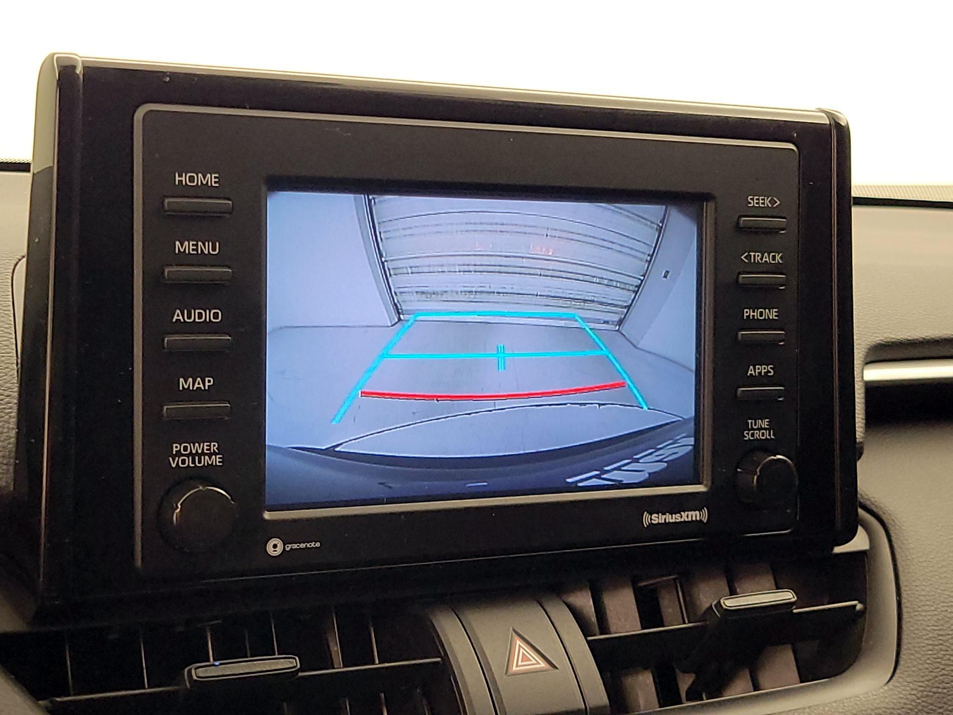 Thumbnail: 2021 Toyota RAV4 - 14