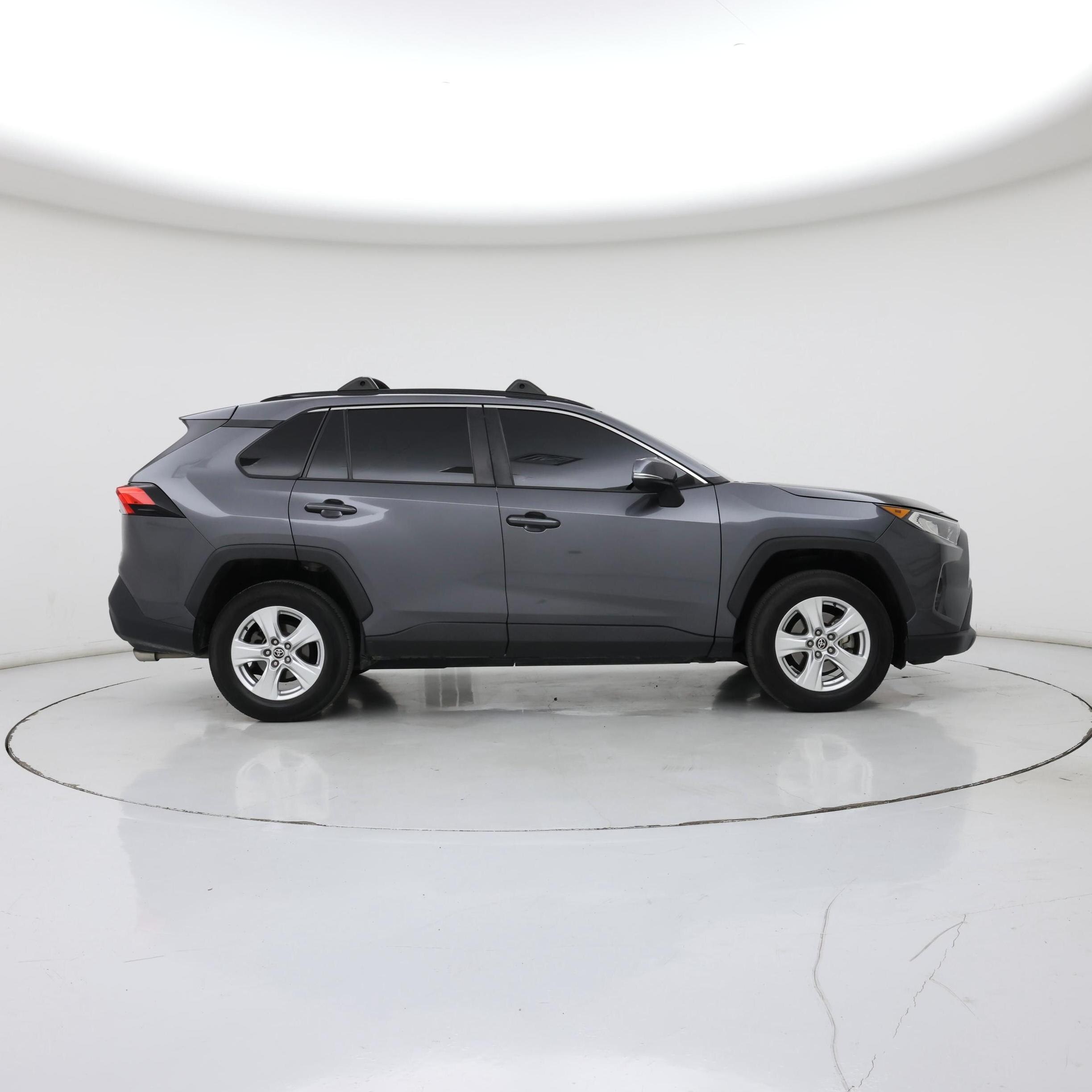 Thumbnail: 2021 Toyota RAV4 - 7