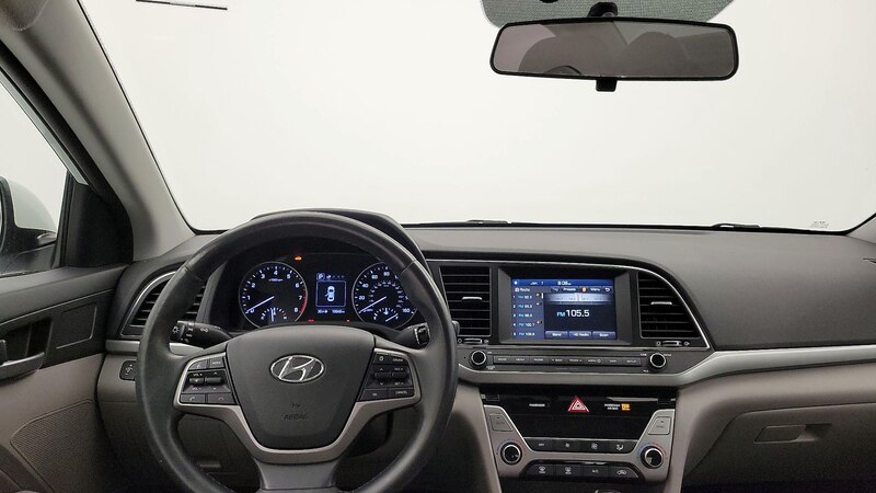 2017 Hyundai Elantra SE 10
