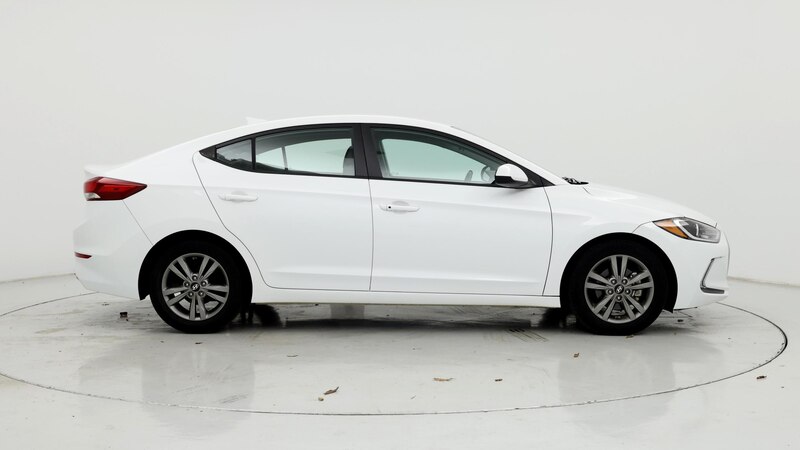2017 Hyundai Elantra SE 7